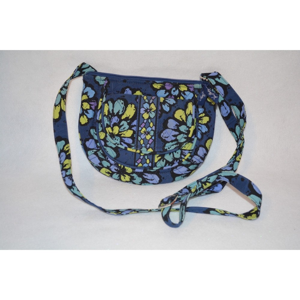 This Vera Bradley Crossbody Lizzy Indigo Pop Purse Bag